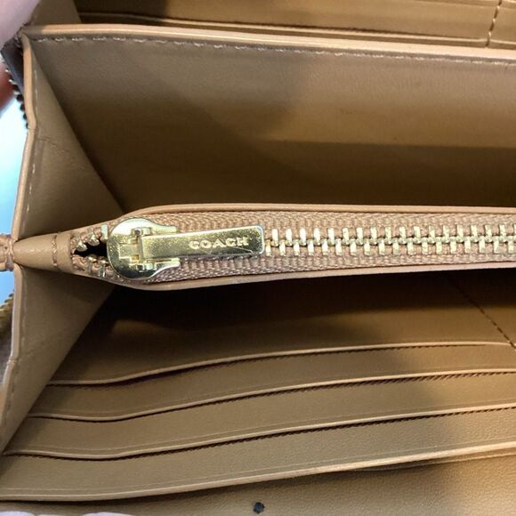 Coach Signature Continental Leather Full Zip Wallet - Picture 14 of 16